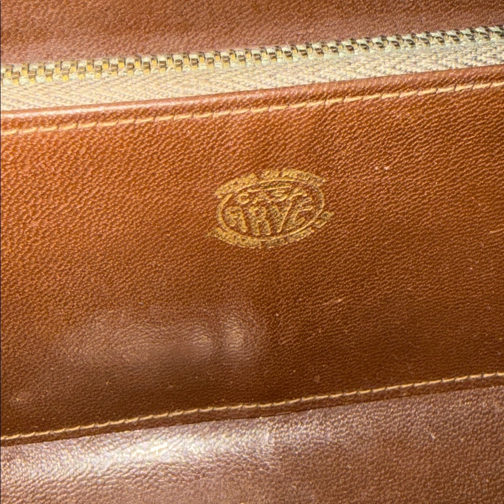 Vintage Burgundy Tooled Leather Shoulder Bag with Brass Clasp - Picture 12 of 13